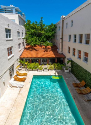 Cento Collins Stays by Mercury South Beach